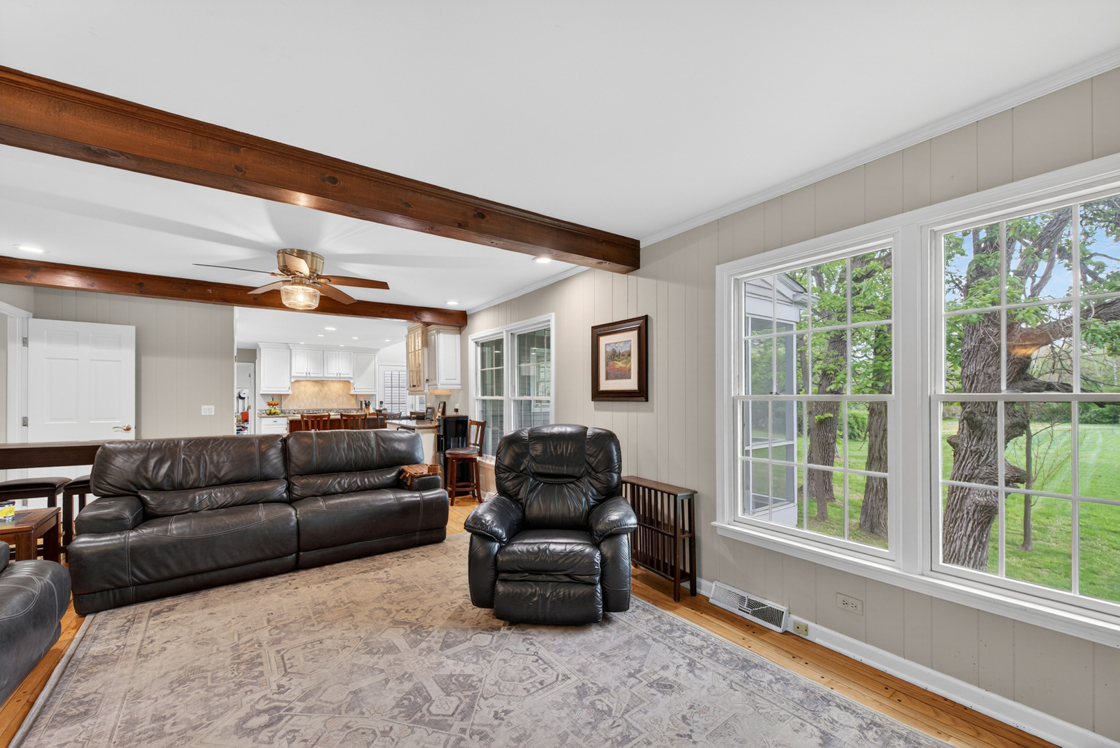 21101 N Middleton Drive, Kildeer, IL 60047