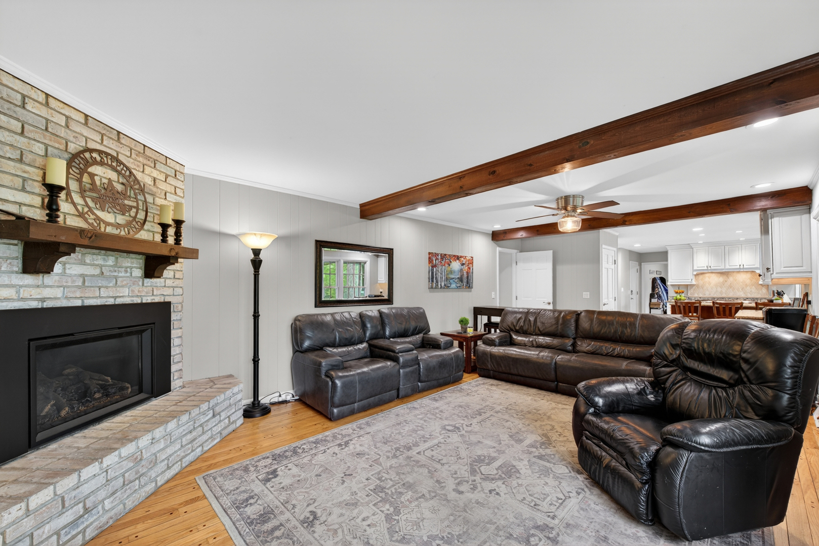 21101 N Middleton Drive, Kildeer, IL 60047