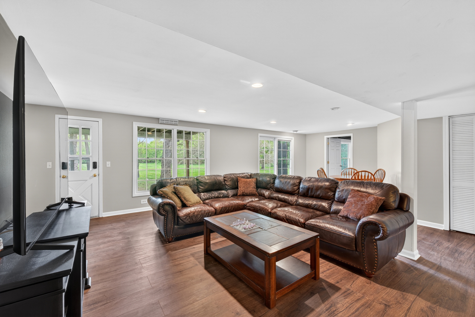 21101 N Middleton Drive, Kildeer, IL 60047