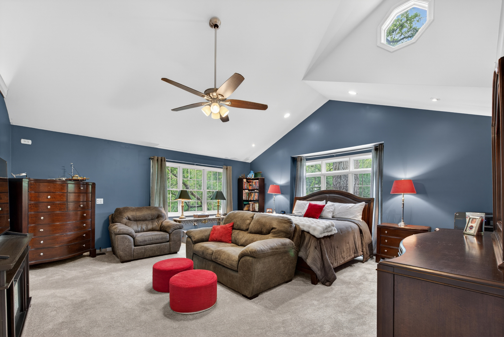 21101 N Middleton Drive, Kildeer, IL 60047