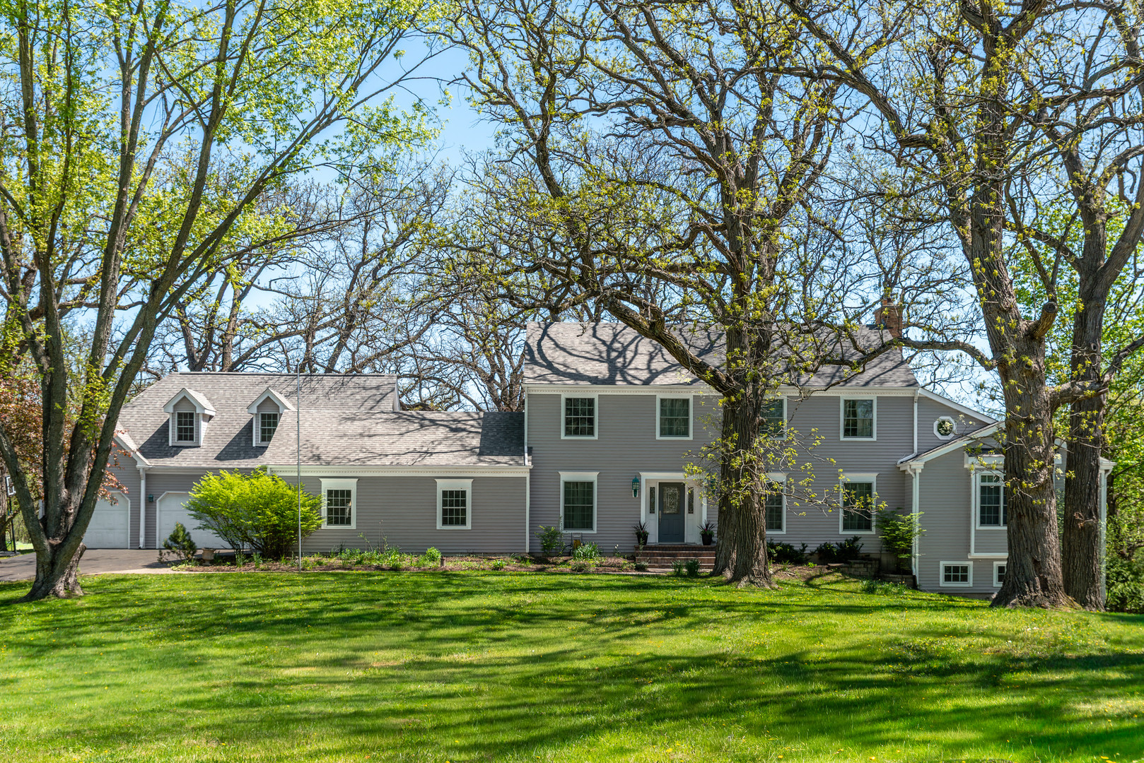 21101 N Middleton Drive, Kildeer, IL 60047