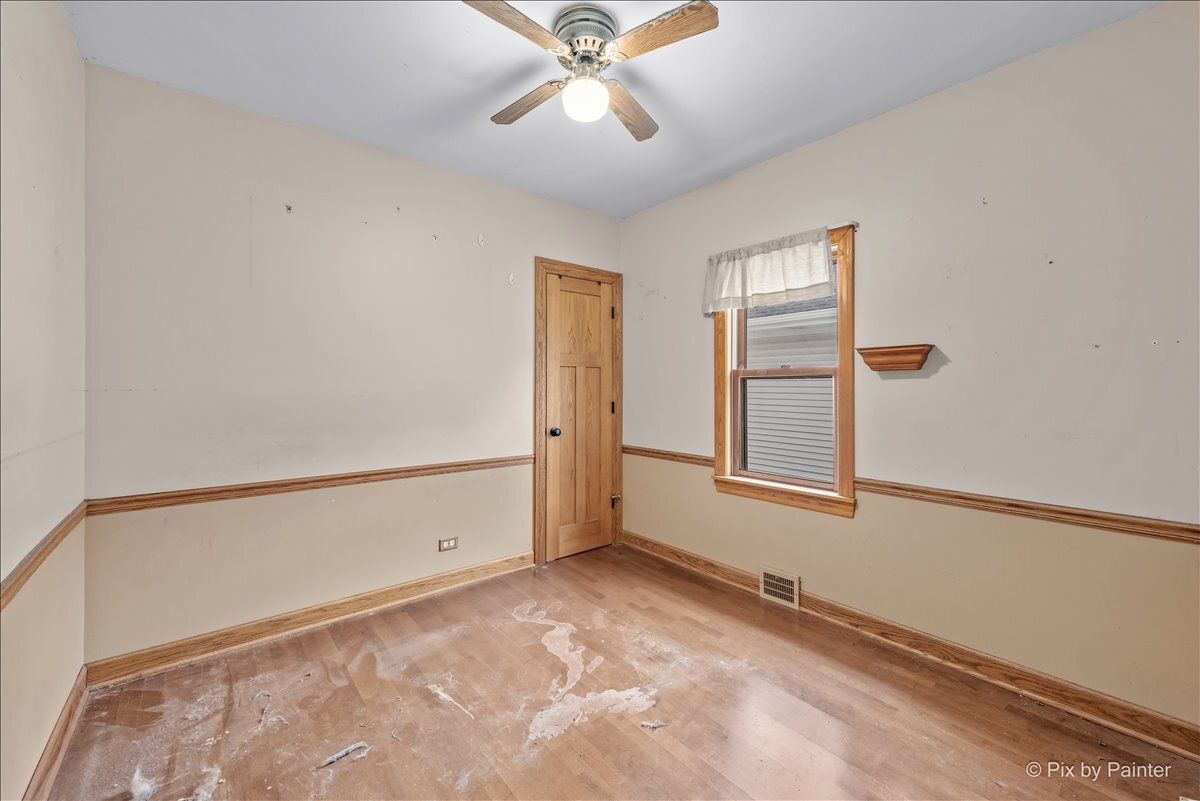 217 W School Street, Villa Park, IL 60181