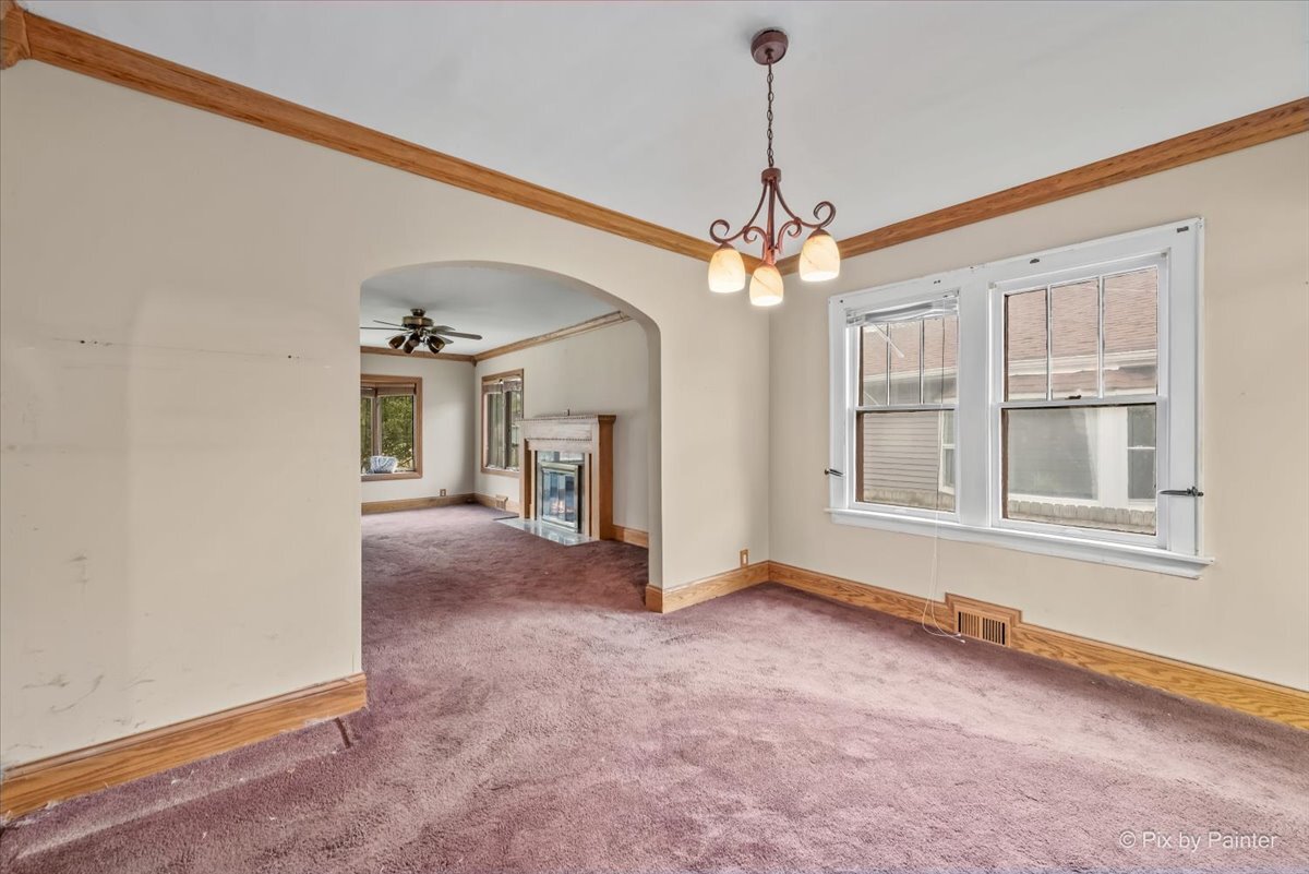 217 W School Street, Villa Park, IL 60181