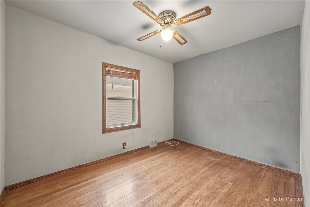 217 W School Street, Villa Park, IL 60181