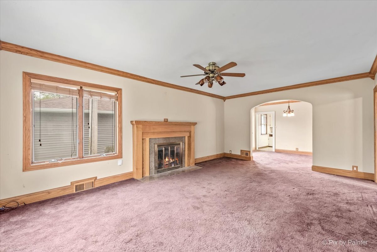 217 W School Street, Villa Park, IL 60181