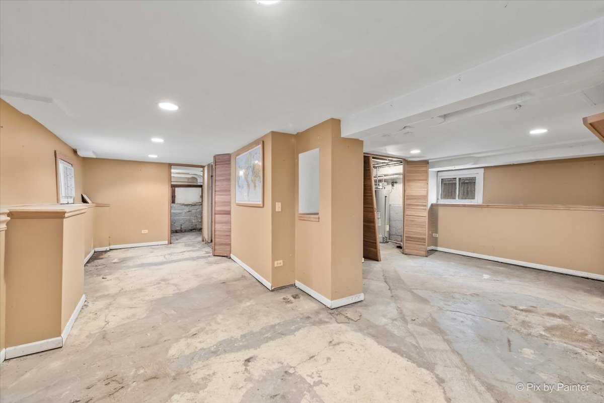 217 W School Street, Villa Park, IL 60181