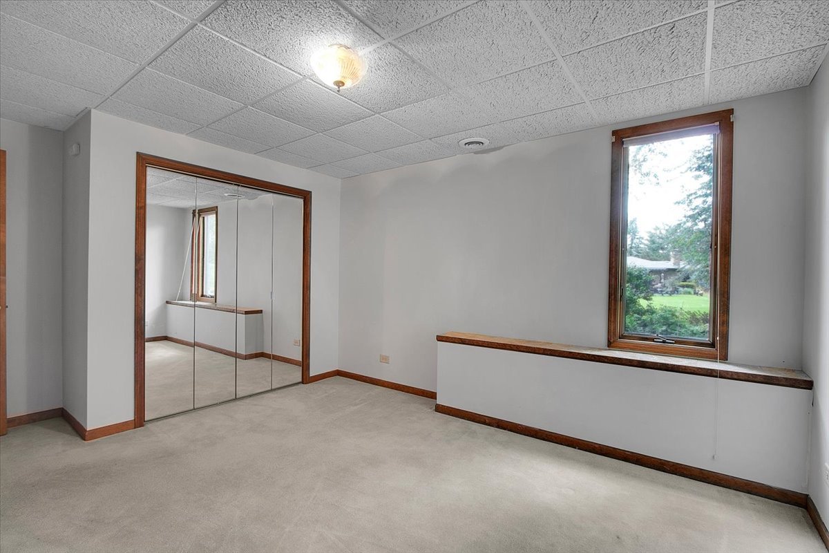 90 Briargate Road, Cary, IL 60013