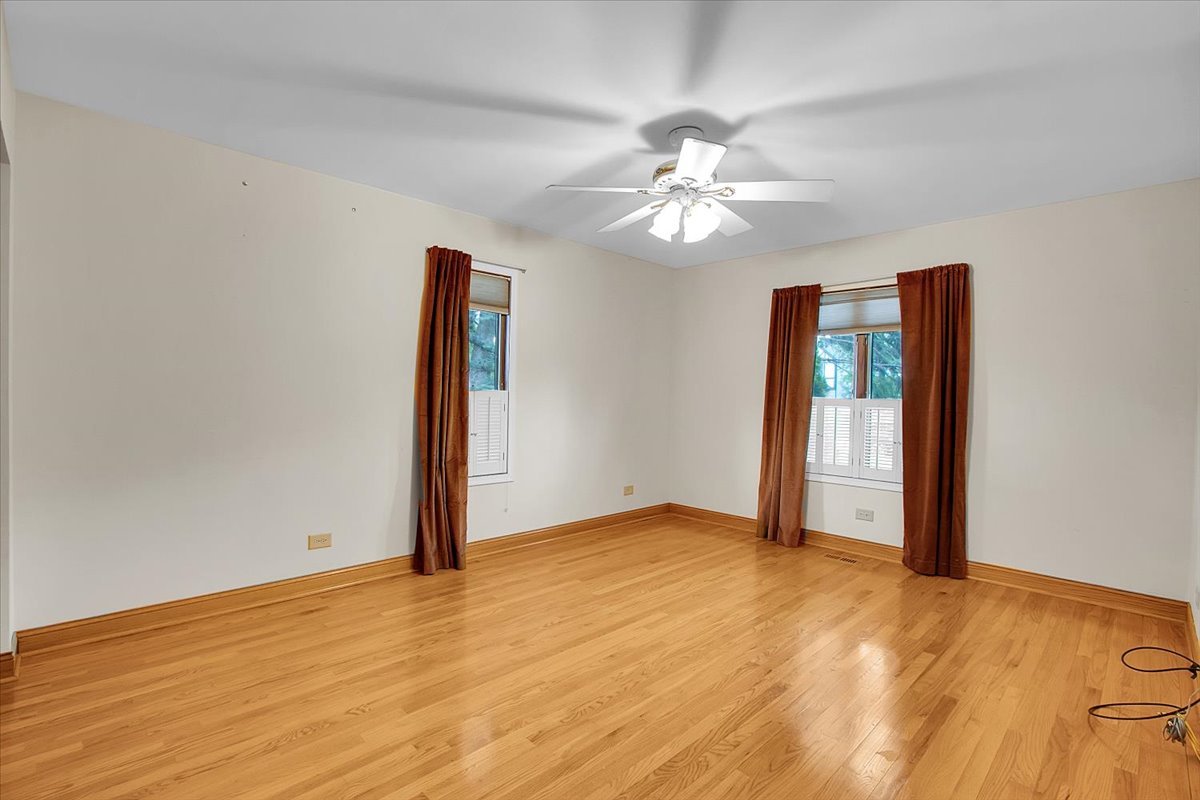 90 Briargate Road, Cary, IL 60013