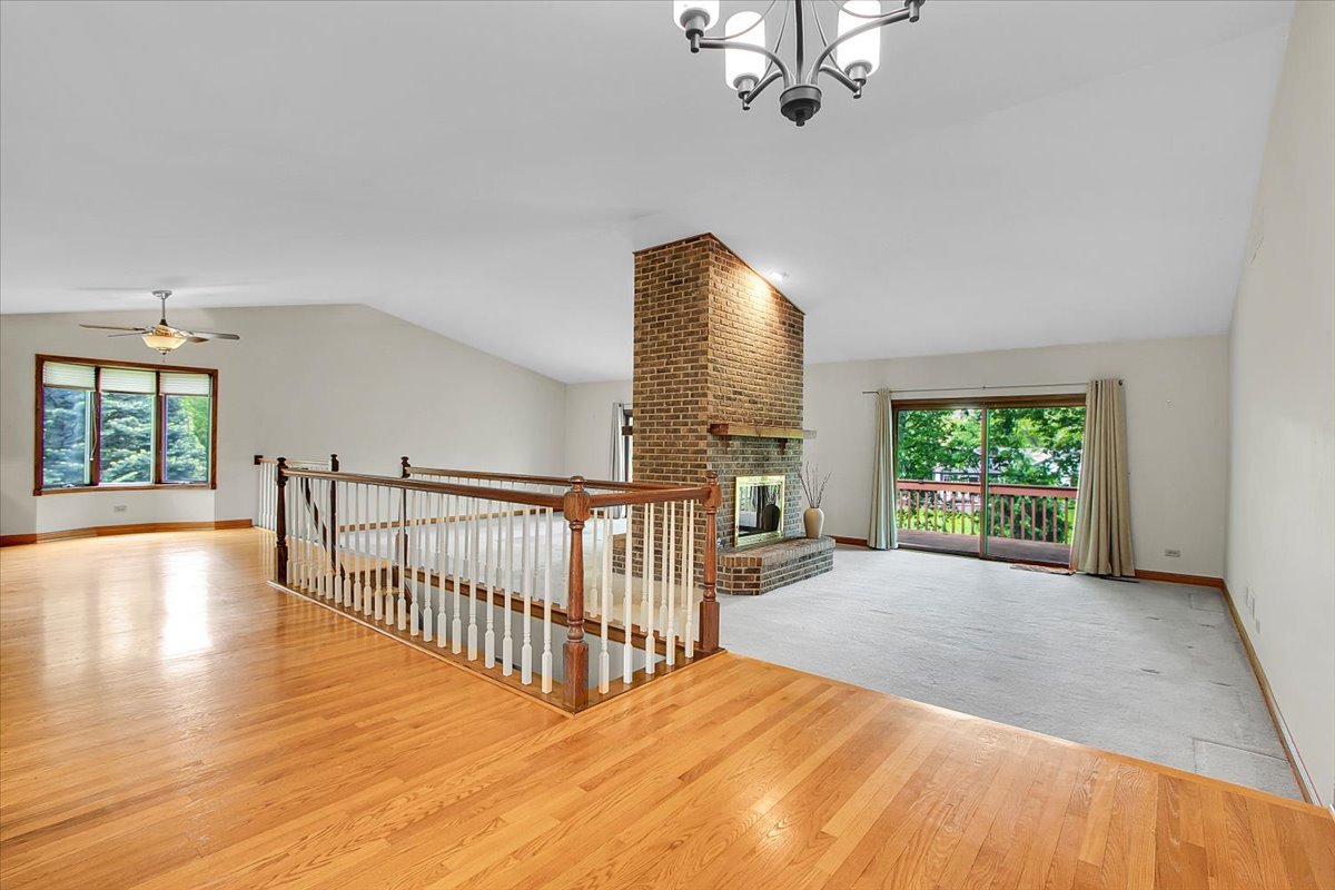 90 Briargate Road, Cary, IL 60013