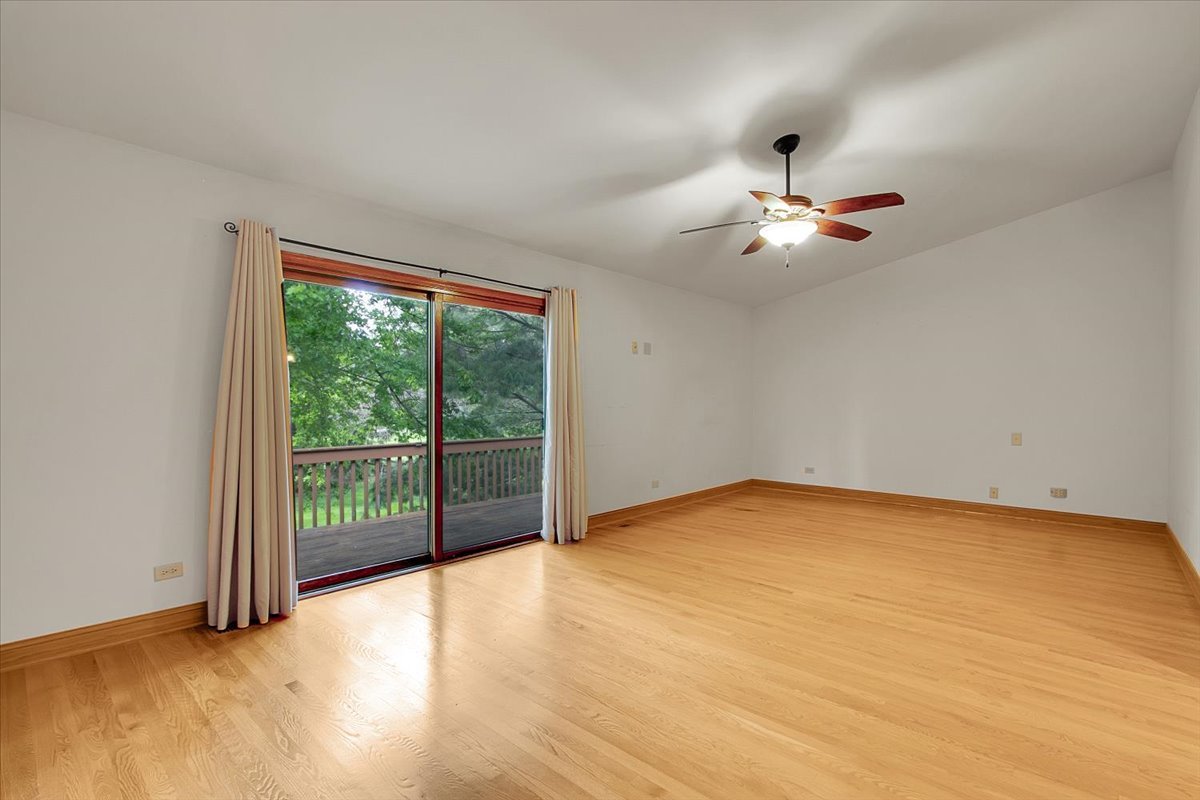 90 Briargate Road, Cary, IL 60013