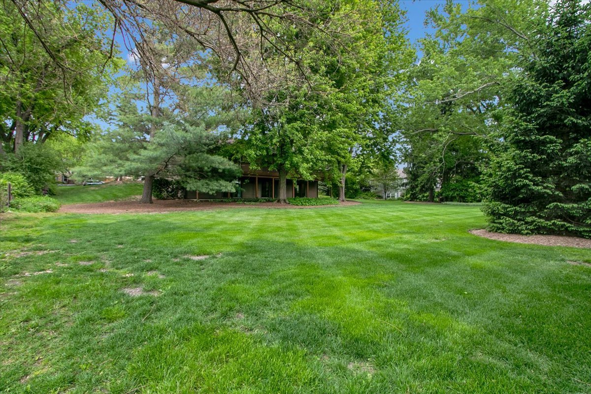 90 Briargate Road, Cary, IL 60013