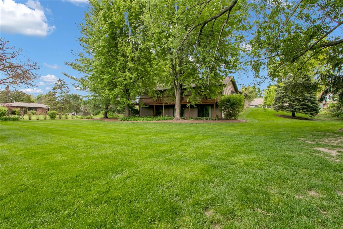 90 Briargate Road, Cary, IL 60013