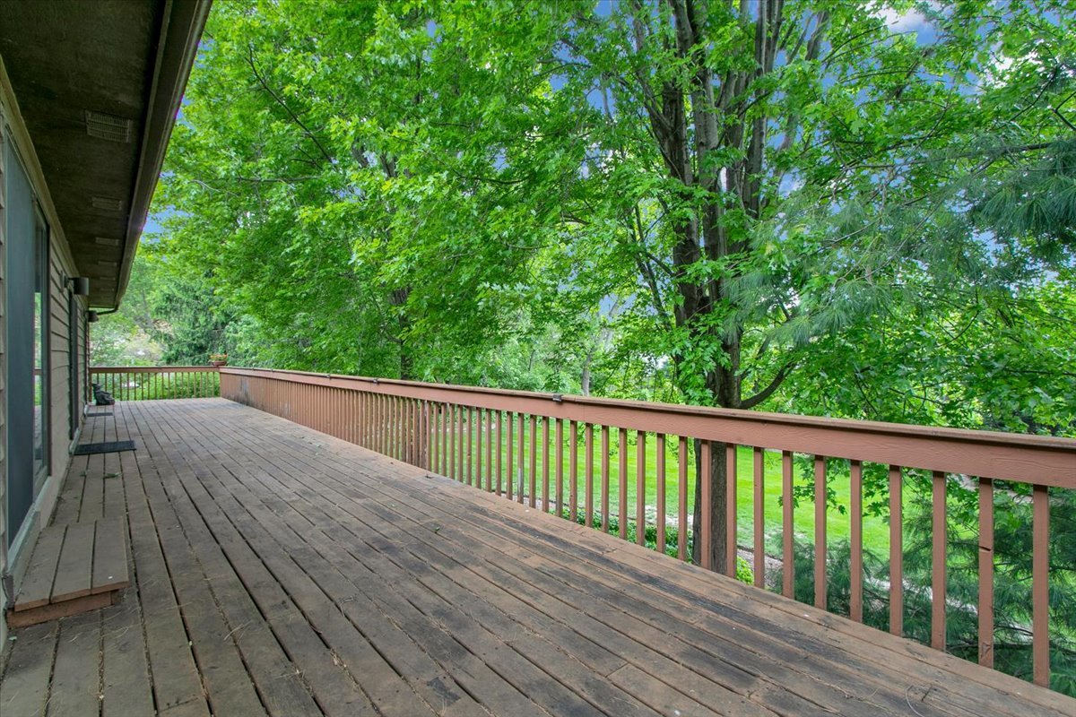 90 Briargate Road, Cary, IL 60013