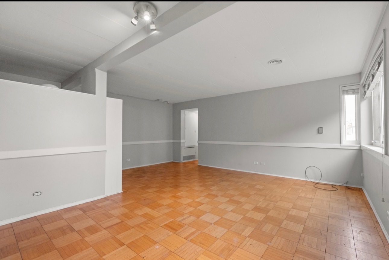 7206 Oak Avenue #2SE, River Forest, IL 60305