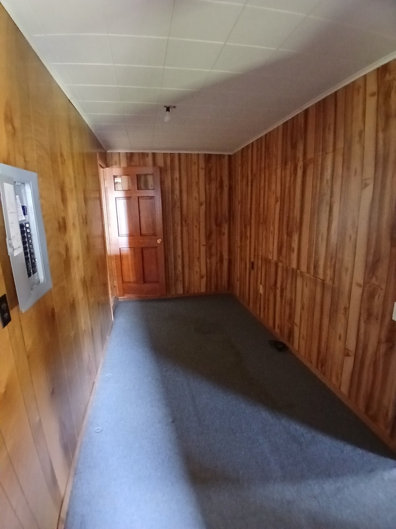 114 E 7th Street, Flora, IL 62839