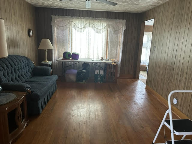 644 Douglas Avenue, Calumet City, IL 60409