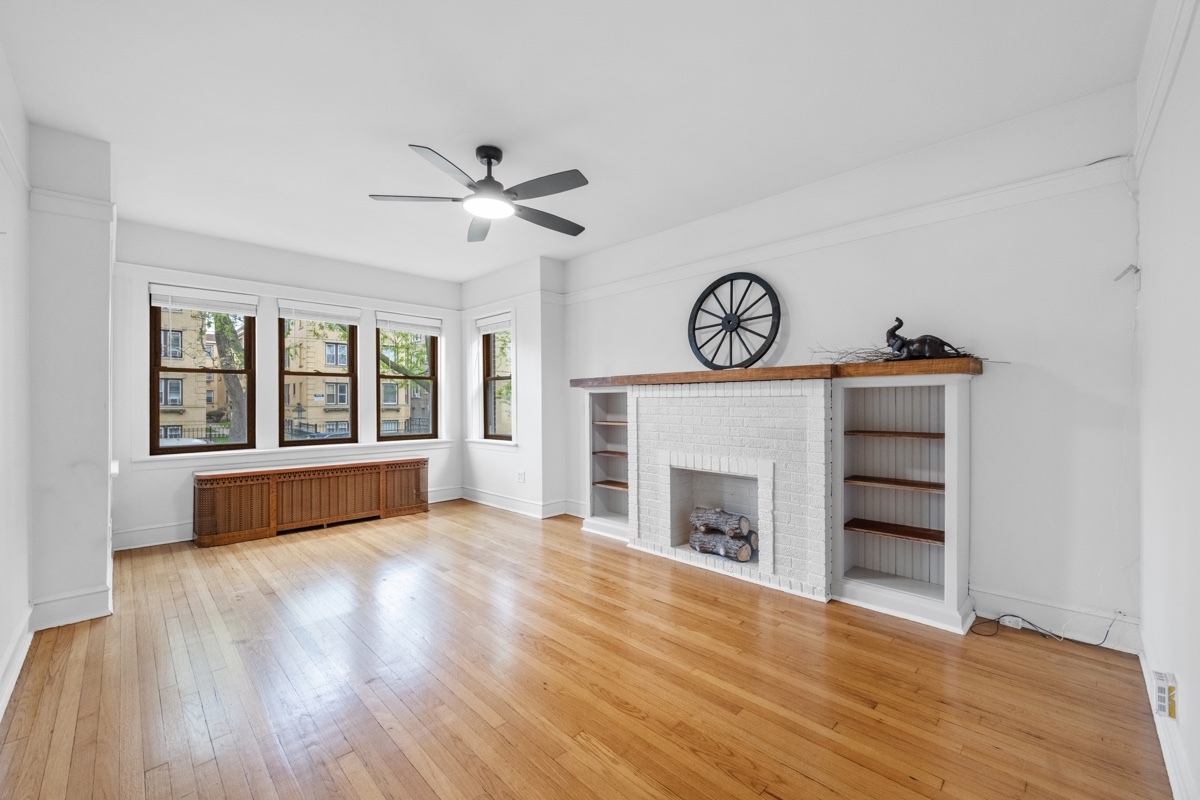 3220 N Keating Avenue, Chicago, IL 60641