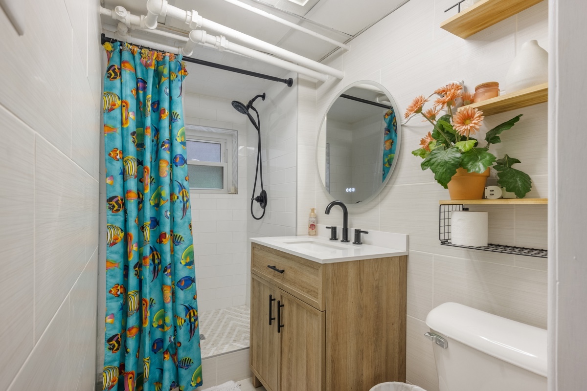 3220 N Keating Avenue, Chicago, IL 60641