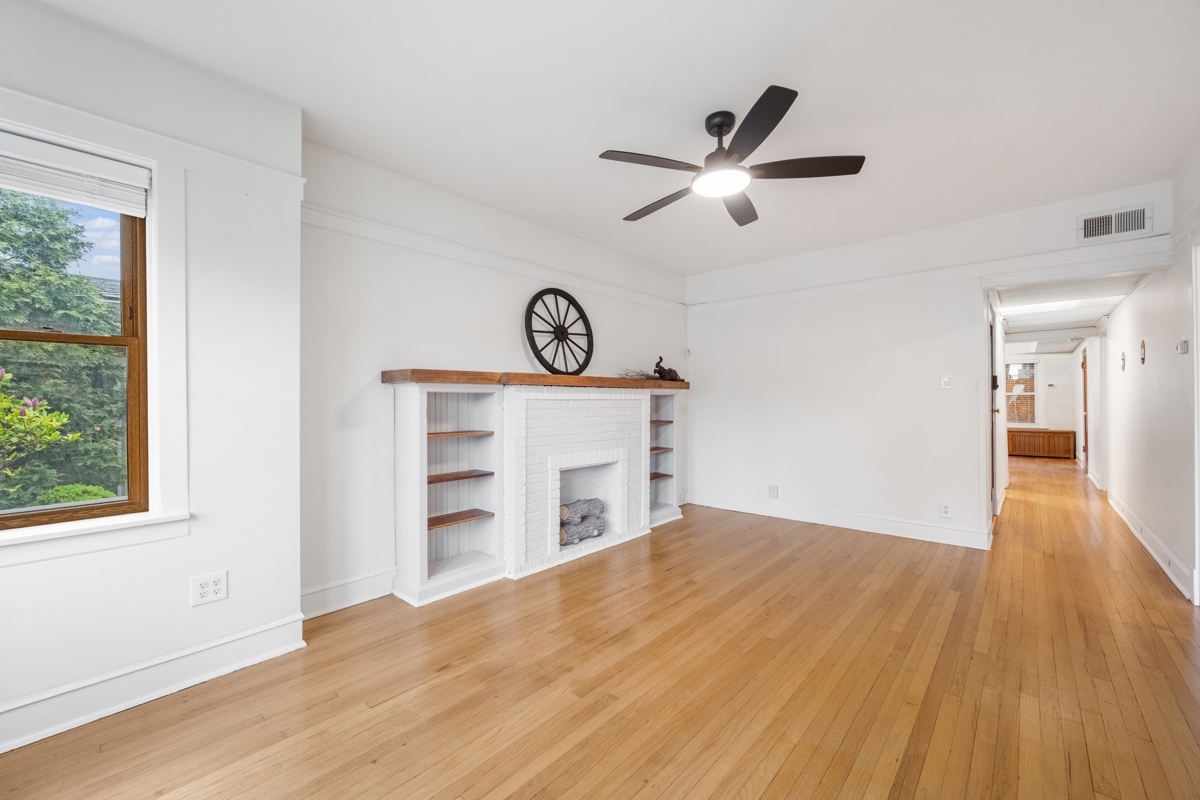 3220 N Keating Avenue, Chicago, IL 60641