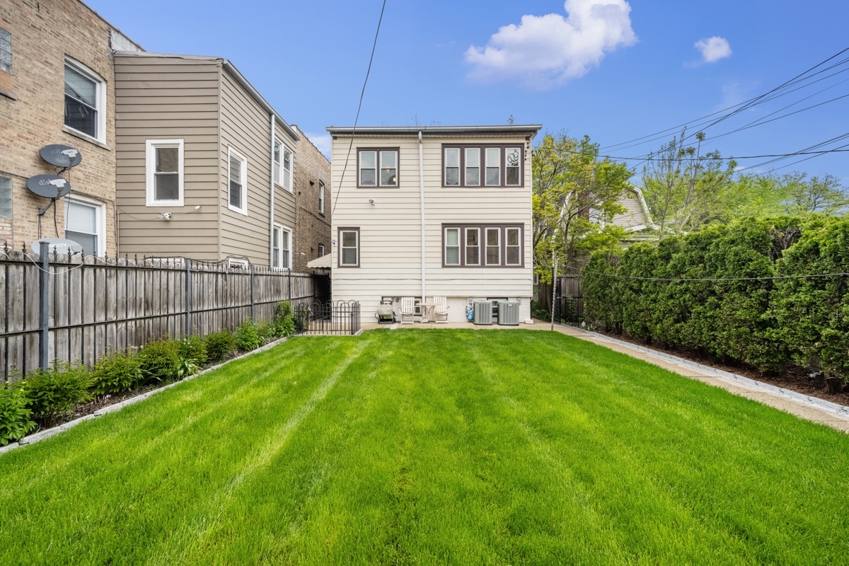 3220 N Keating Avenue, Chicago, IL 60641