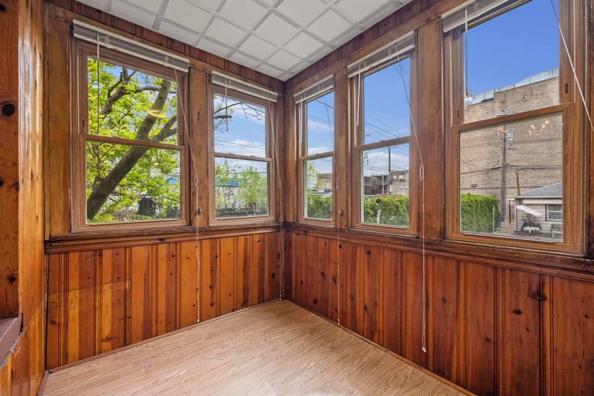 3220 N Keating Avenue, Chicago, IL 60641