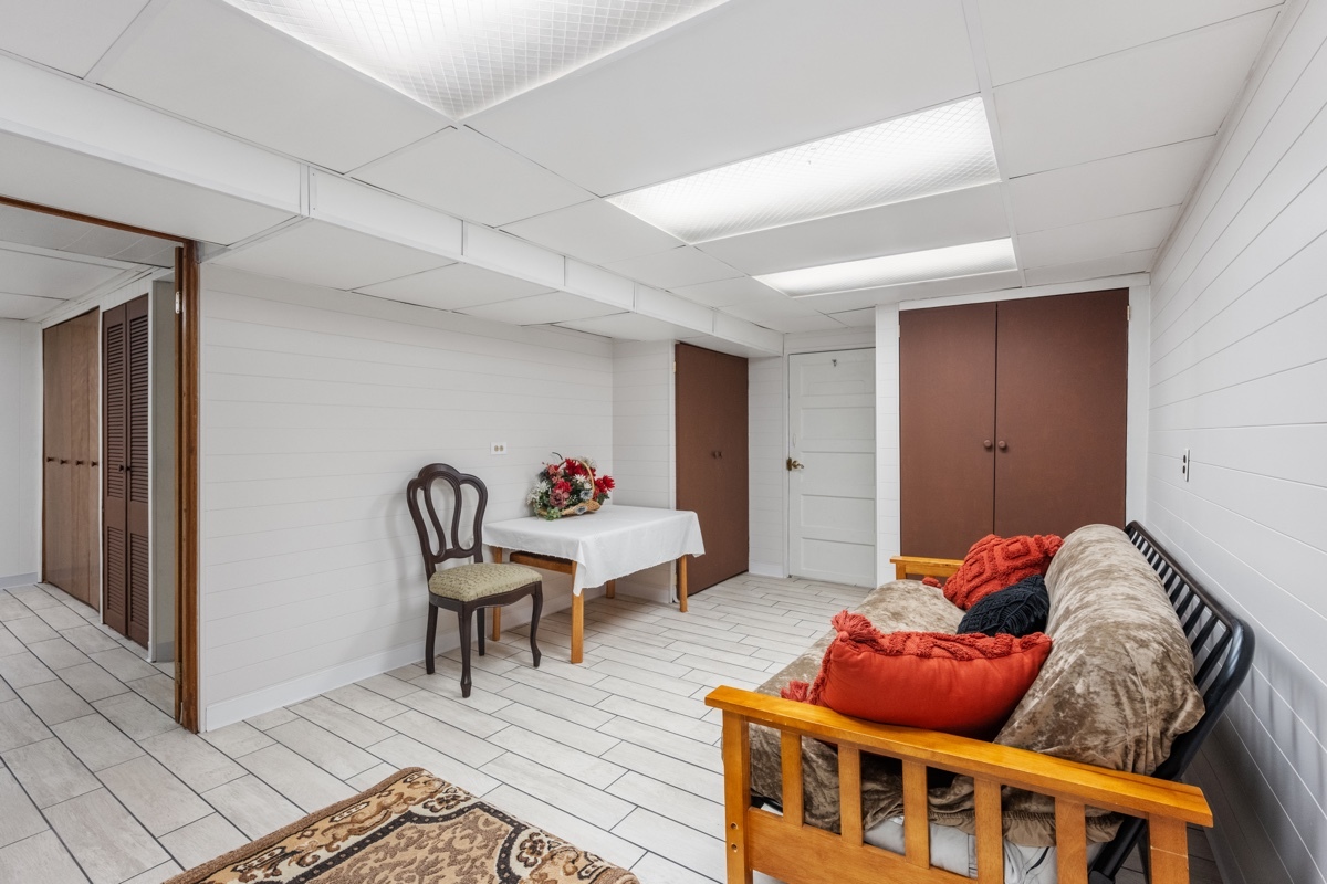 3220 N Keating Avenue, Chicago, IL 60641