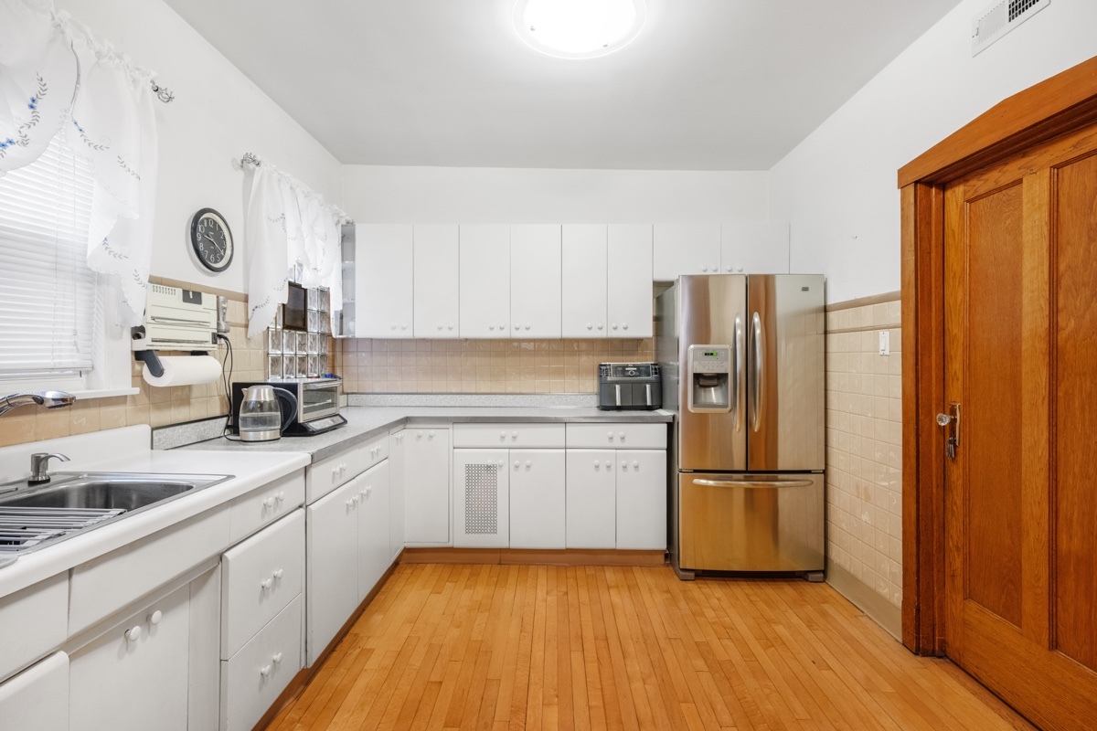 3220 N Keating Avenue, Chicago, IL 60641