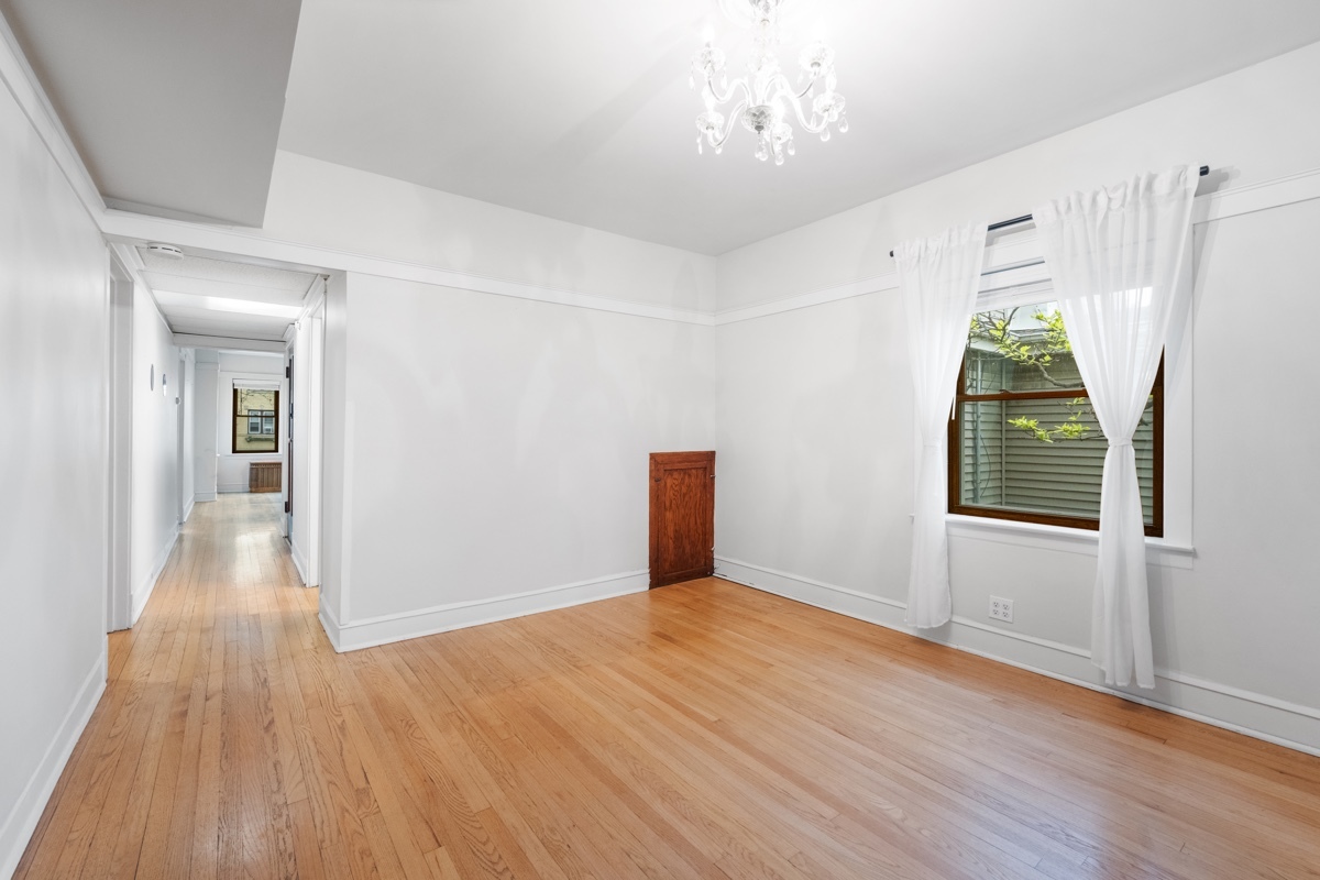 3220 N Keating Avenue, Chicago, IL 60641