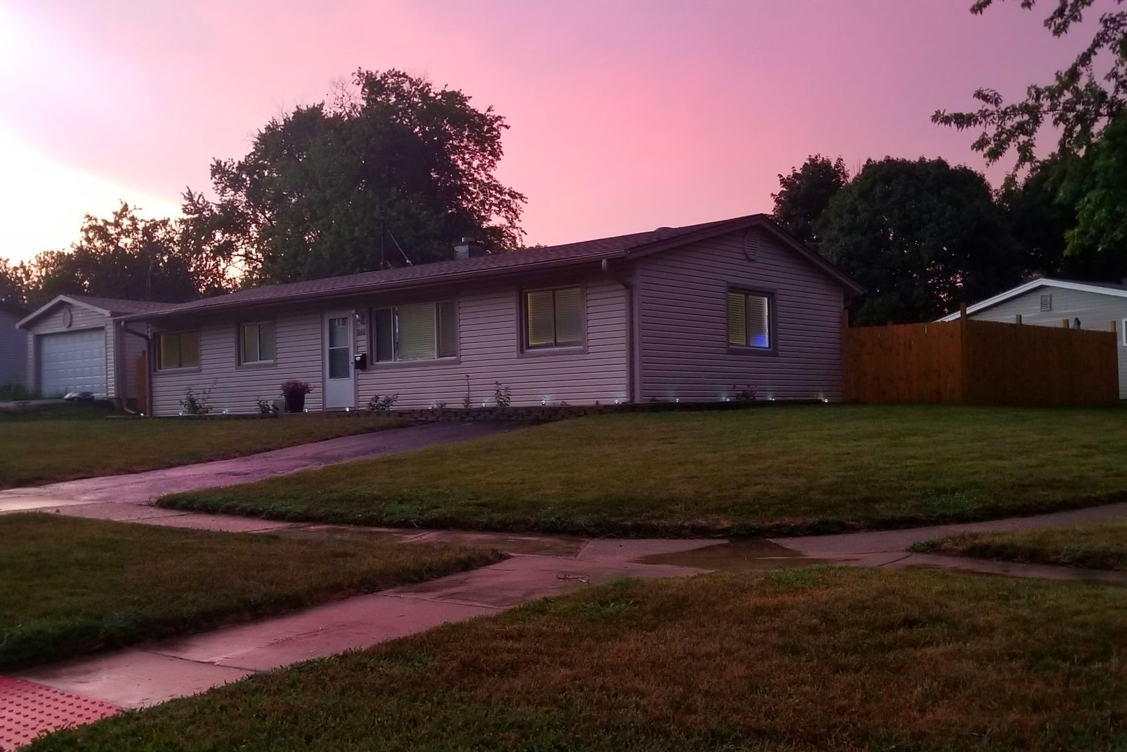 18468 W Meadow Lane, Gurnee, IL 60031