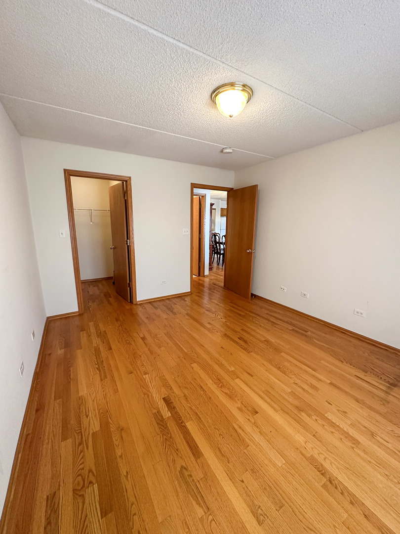 4700 N Harlem Avenue #306, Harwood Heights, IL 60706