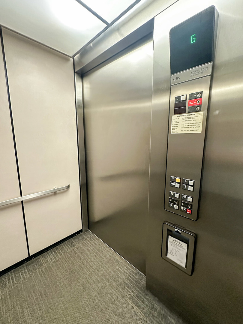 4700 N Harlem Avenue #306, Harwood Heights, IL 60706