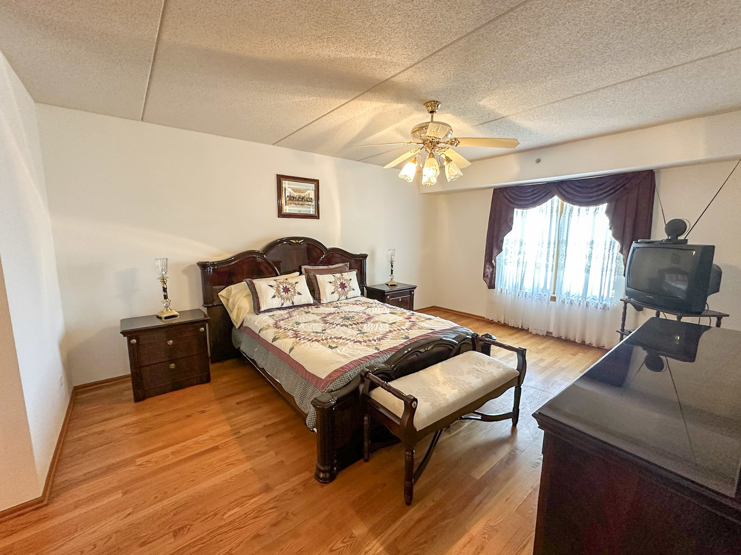 4700 N Harlem Avenue #306, Harwood Heights, IL 60706