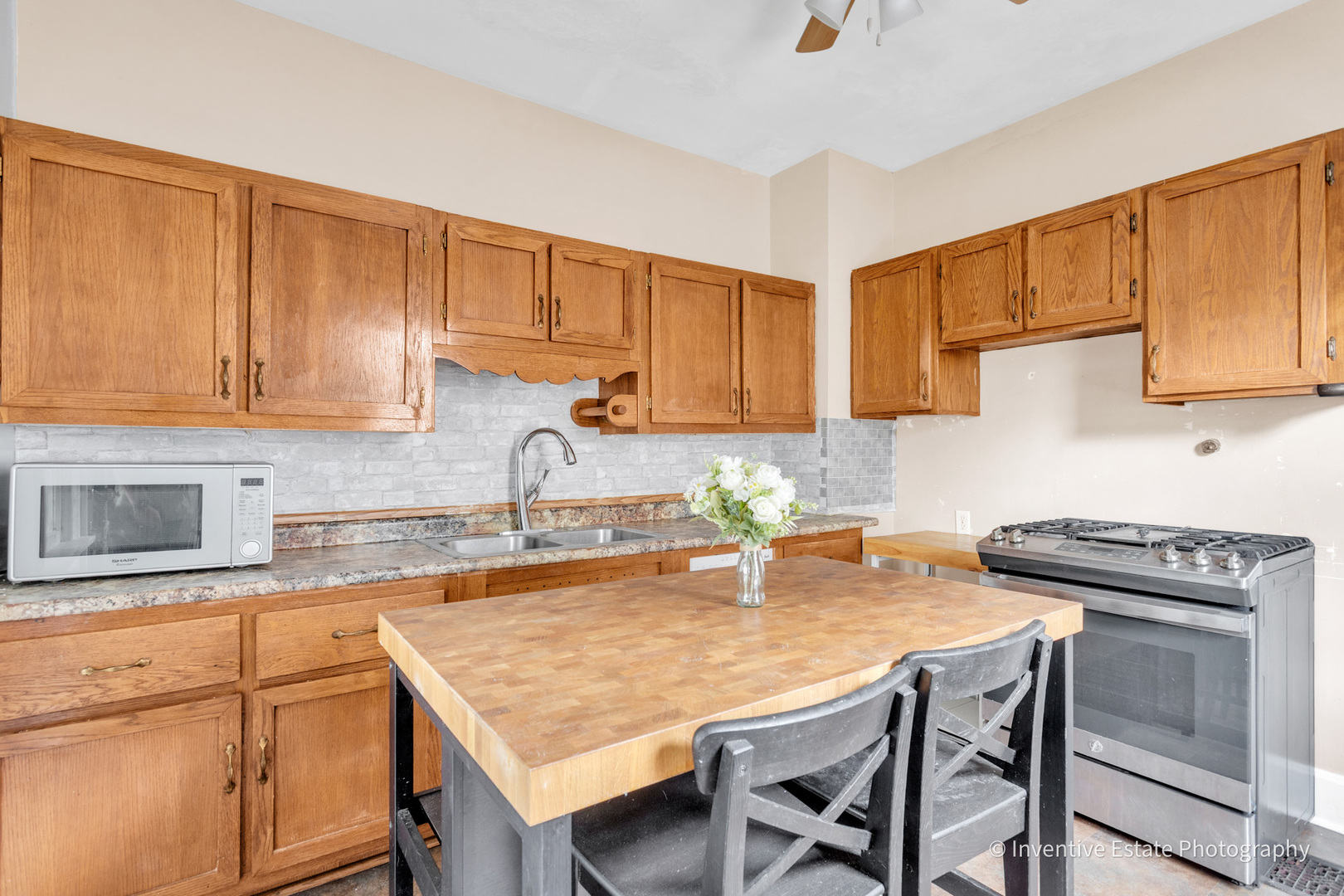 211 N Wright Street, Naperville, IL 60540