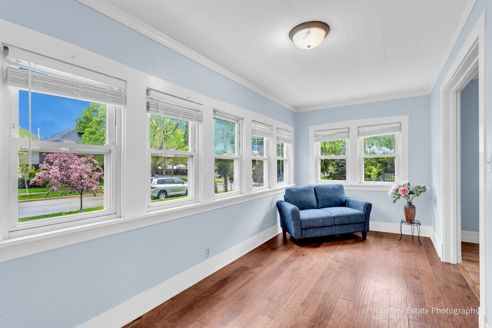 211 N Wright Street, Naperville, IL 60540