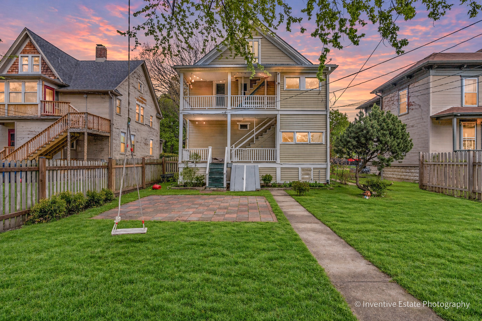 211 N Wright Street, Naperville, IL 60540