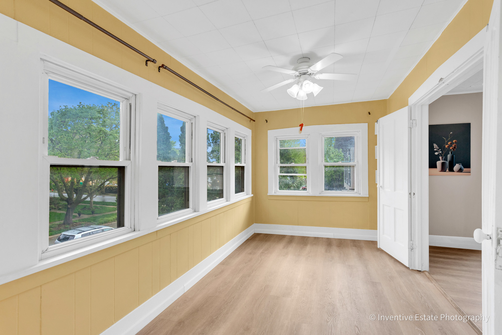 211 N Wright Street, Naperville, IL 60540