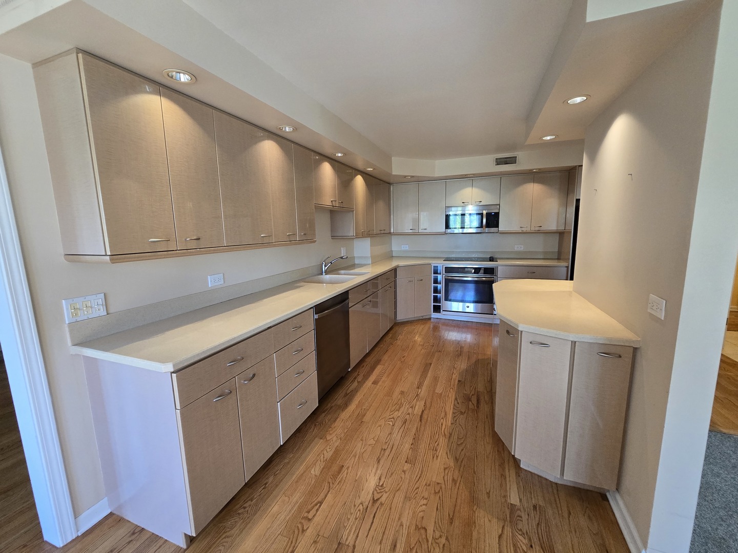 1005 Bonnie Brae Place #5F, River Forest, IL 60305