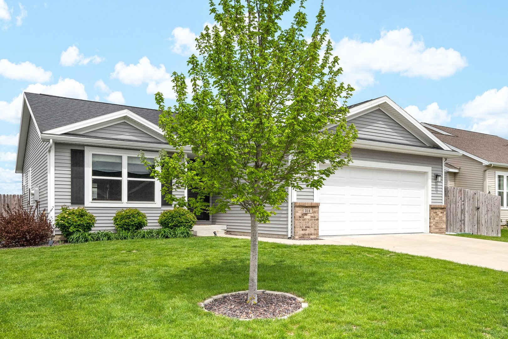 314 Bobwhite Way, Normal, IL 61761