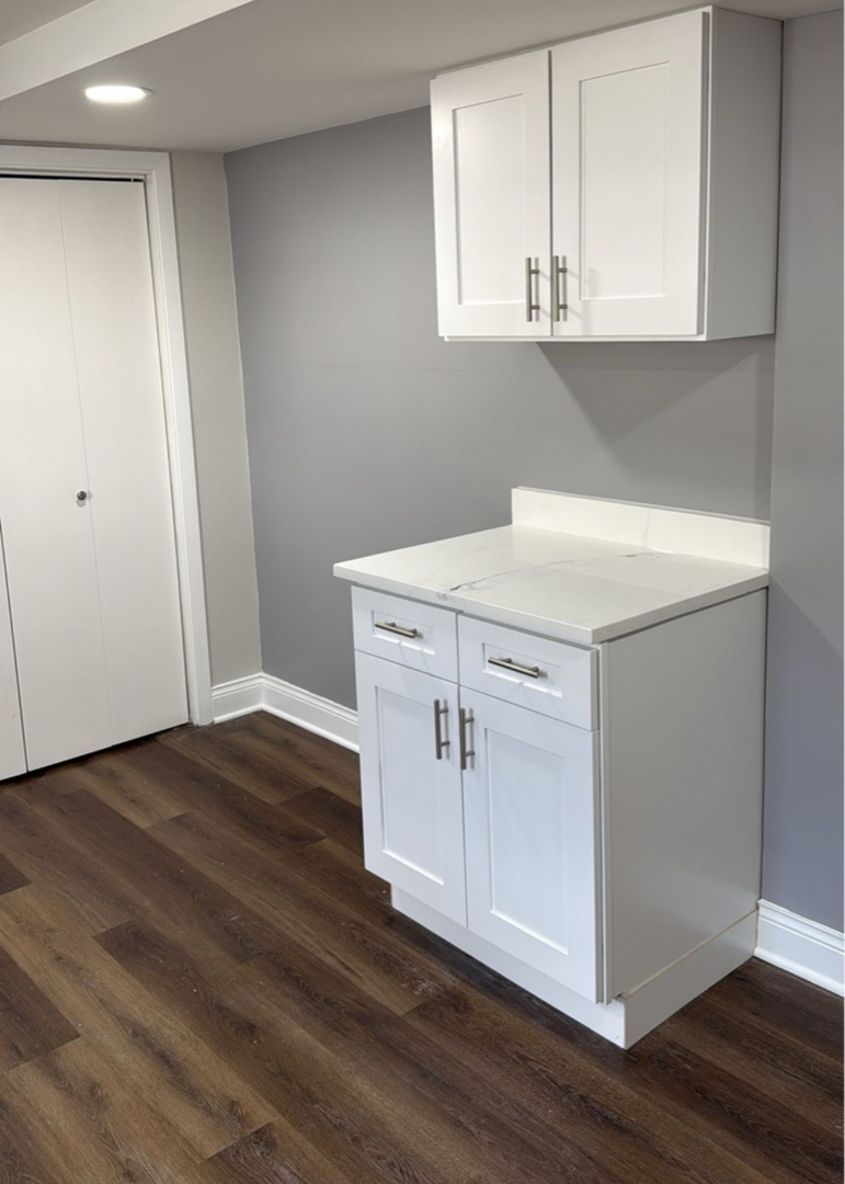 8530 S 78th Avenue, Bridgeview, IL 60455