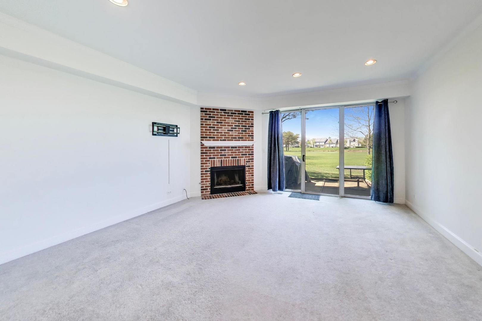 1506 GOLFVIEW Court, Glendale Heights, IL 60139