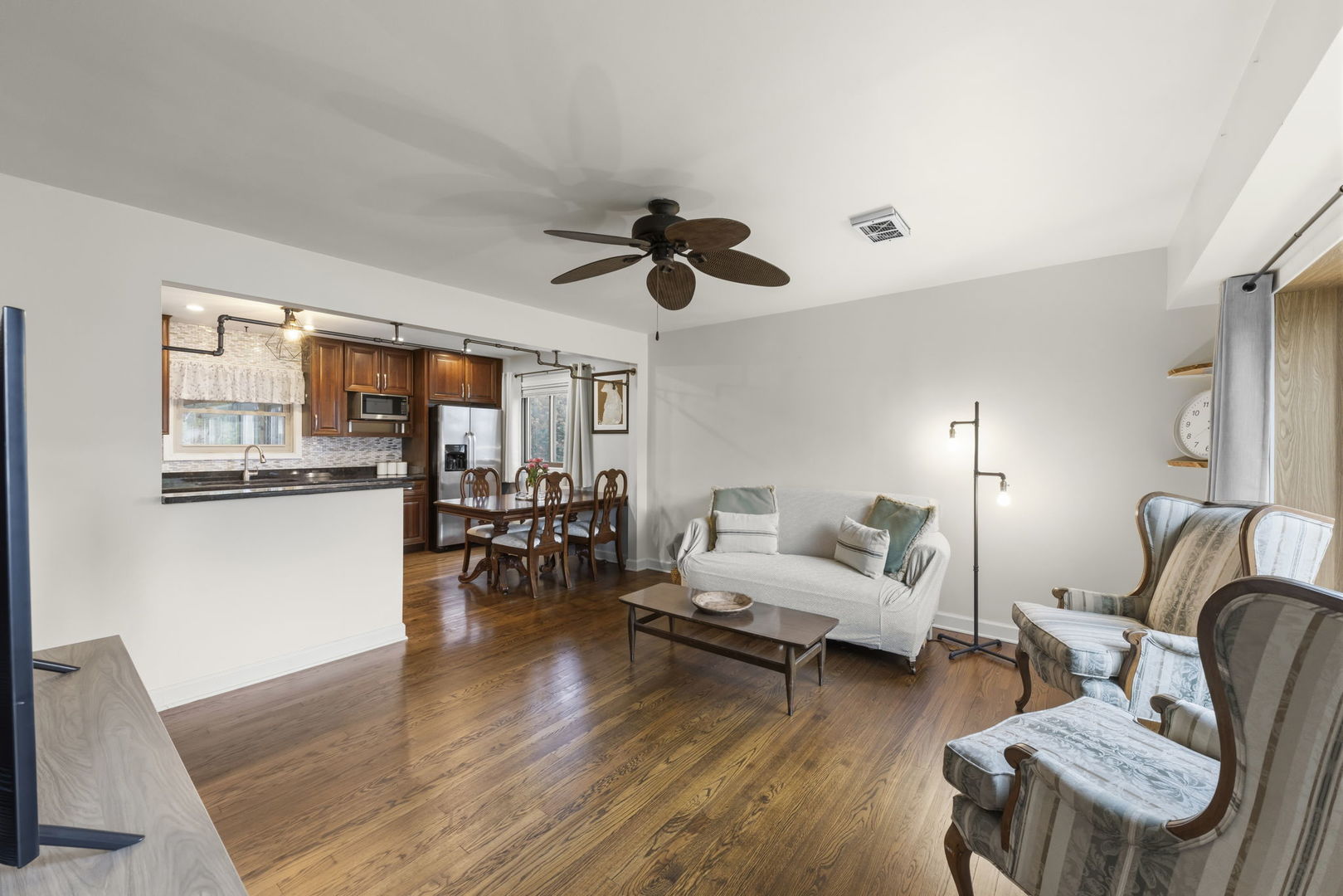 8119 S 83rd Court, Justice, IL 60458