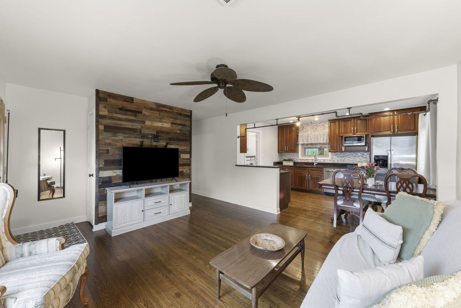 8119 S 83rd Court, Justice, IL 60458