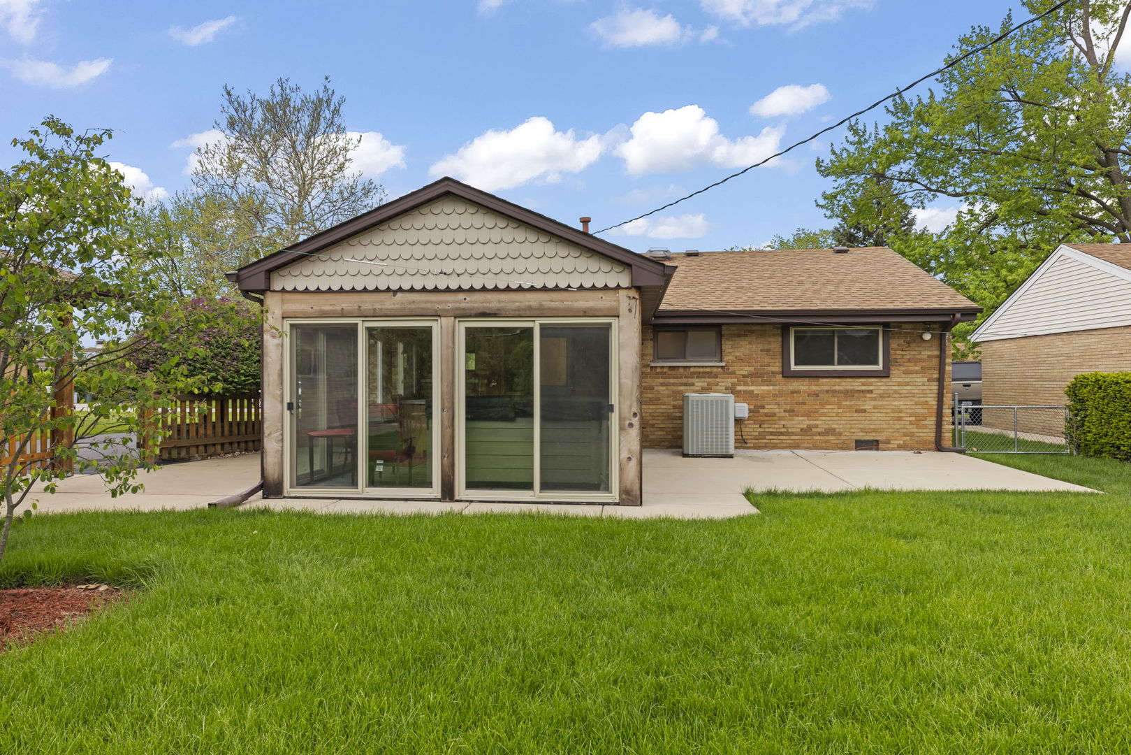 8119 S 83rd Court, Justice, IL 60458