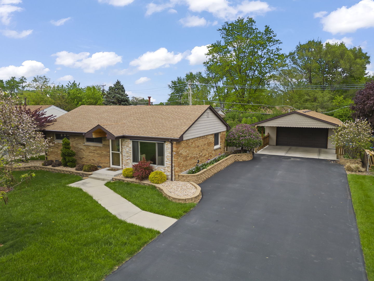 8119 S 83rd Court, Justice, IL 60458