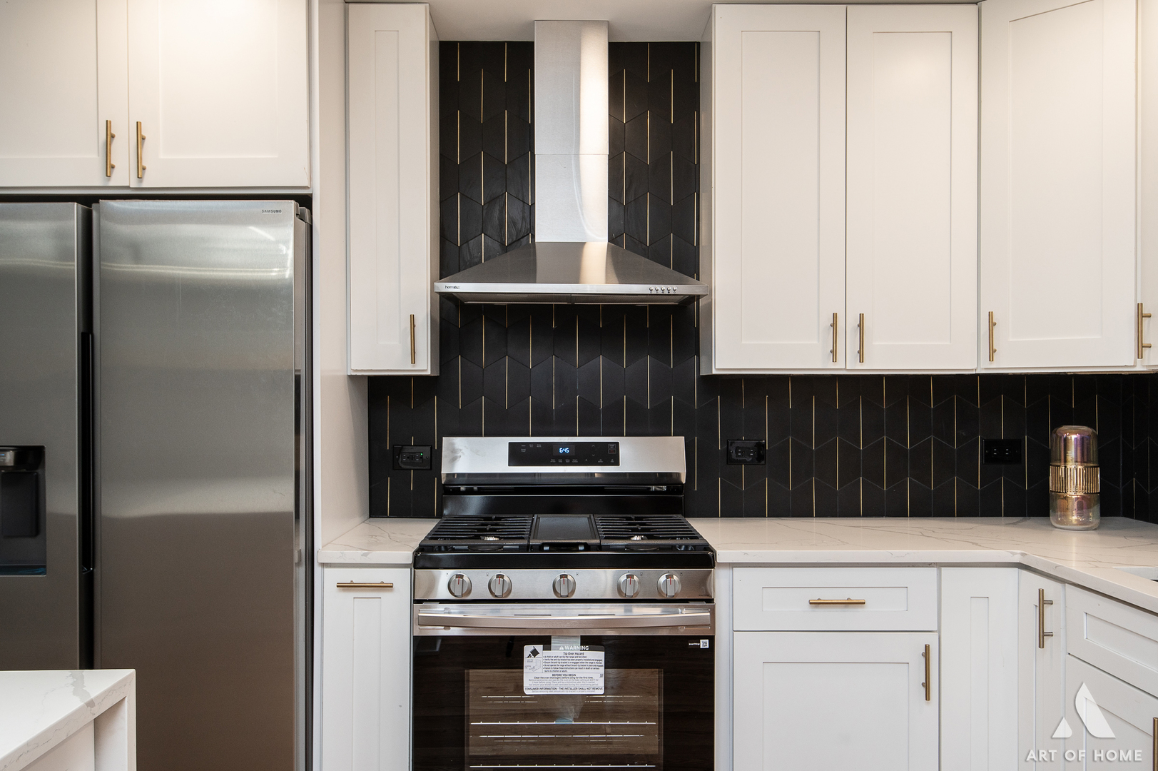 8459 S 85th Court, Hickory Hills, IL 60457