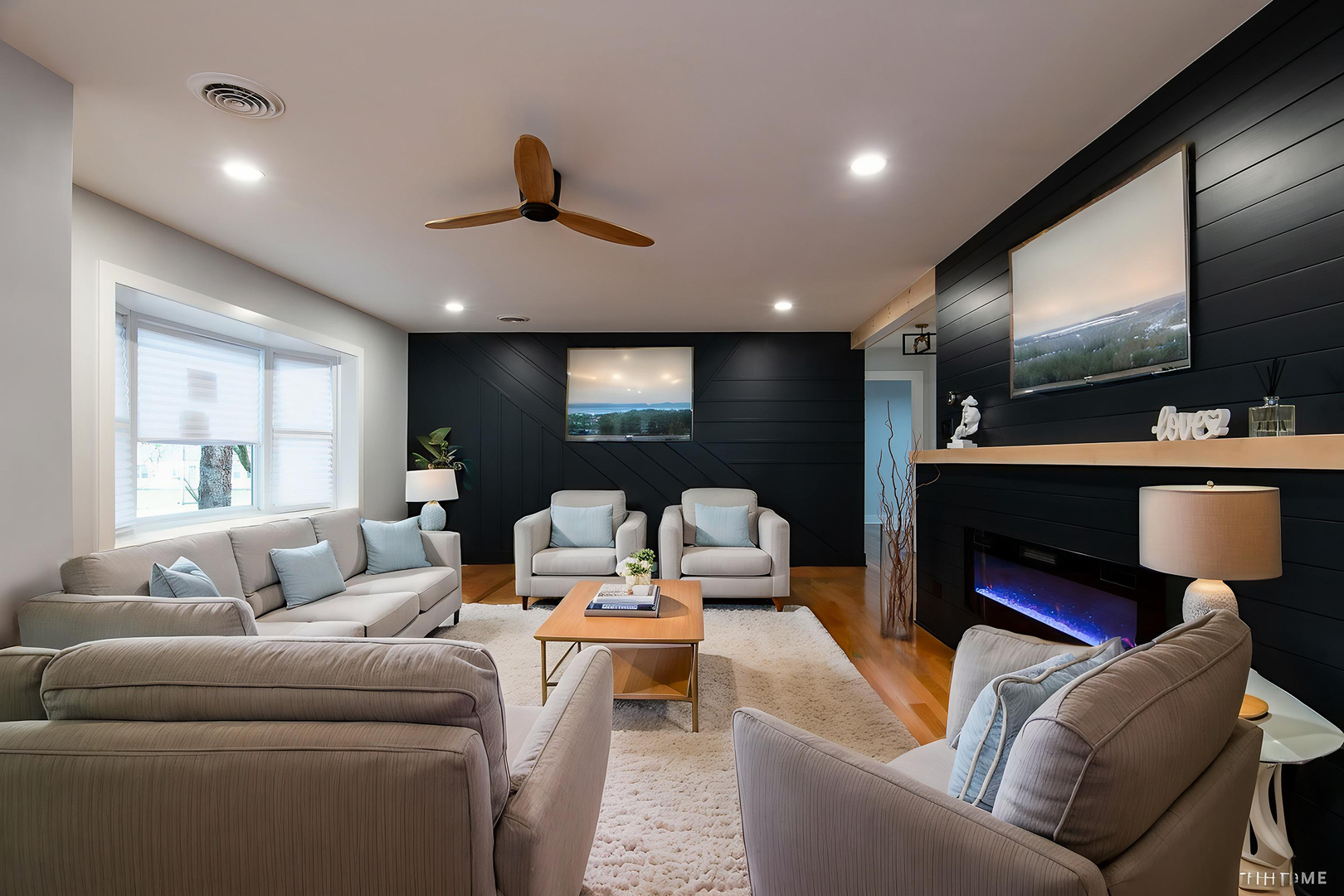 8459 S 85th Court, Hickory Hills, IL 60457