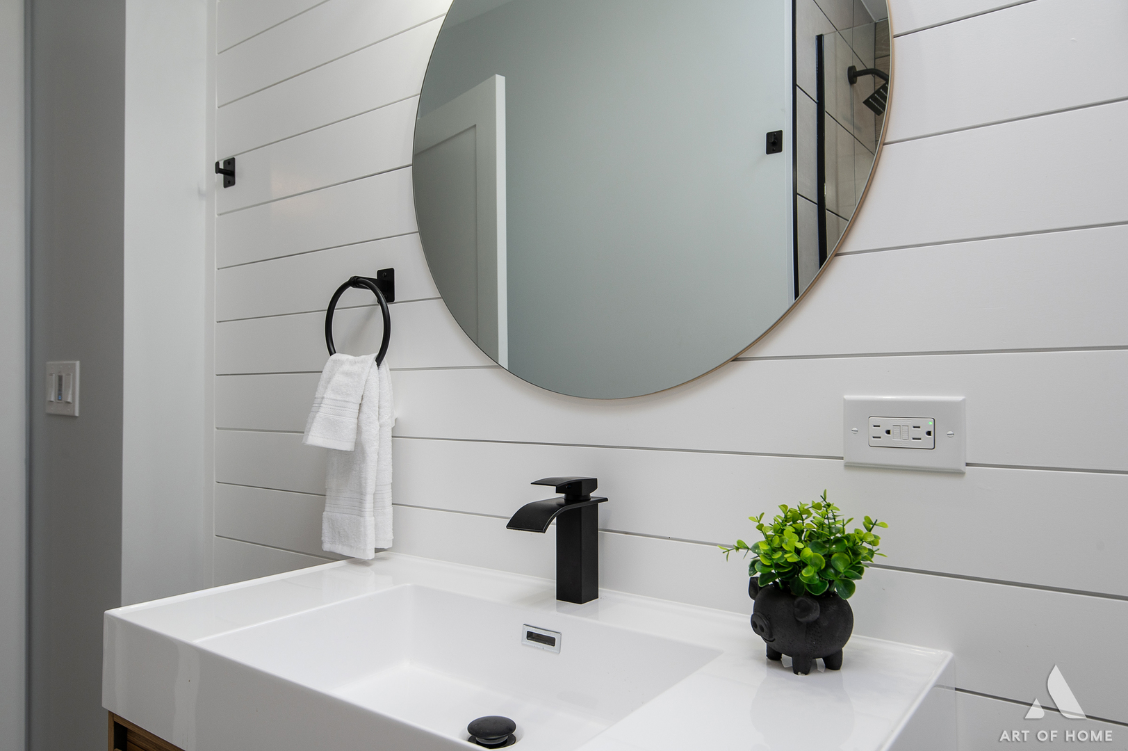 8459 S 85th Court, Hickory Hills, IL 60457