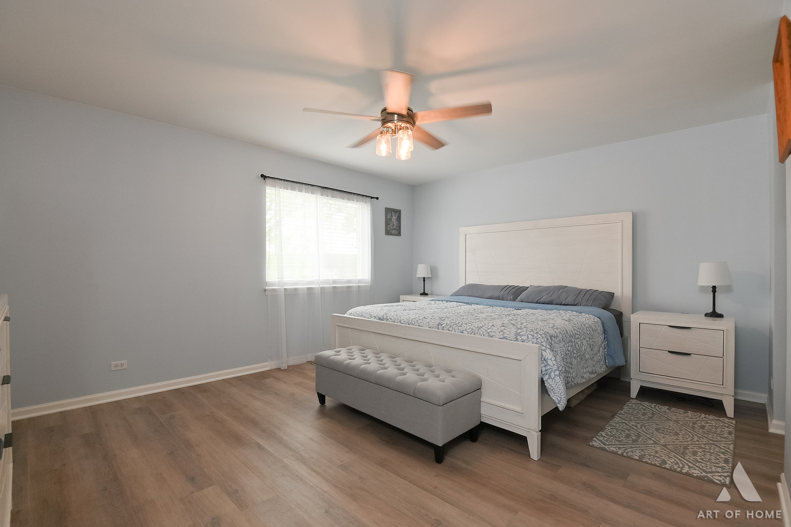 902 Ashley Court, Westmont, IL 60559