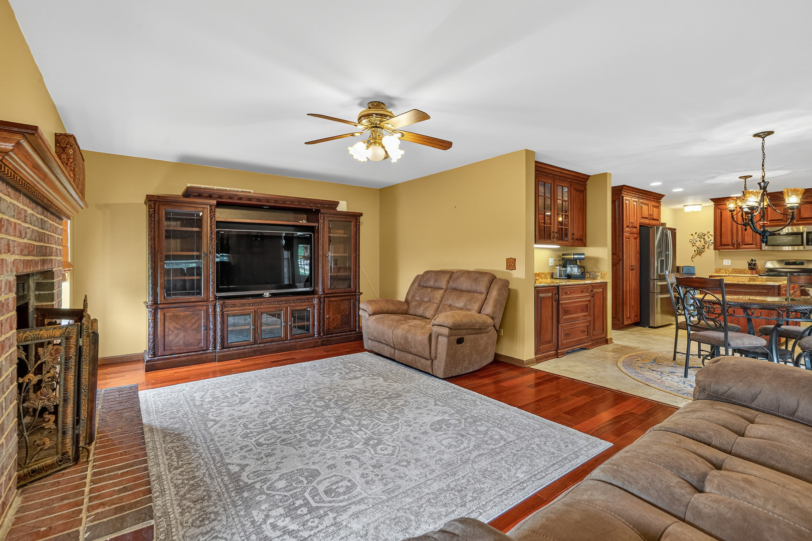 5205 Brookshire Estates Drive, Plainfield, IL 60586