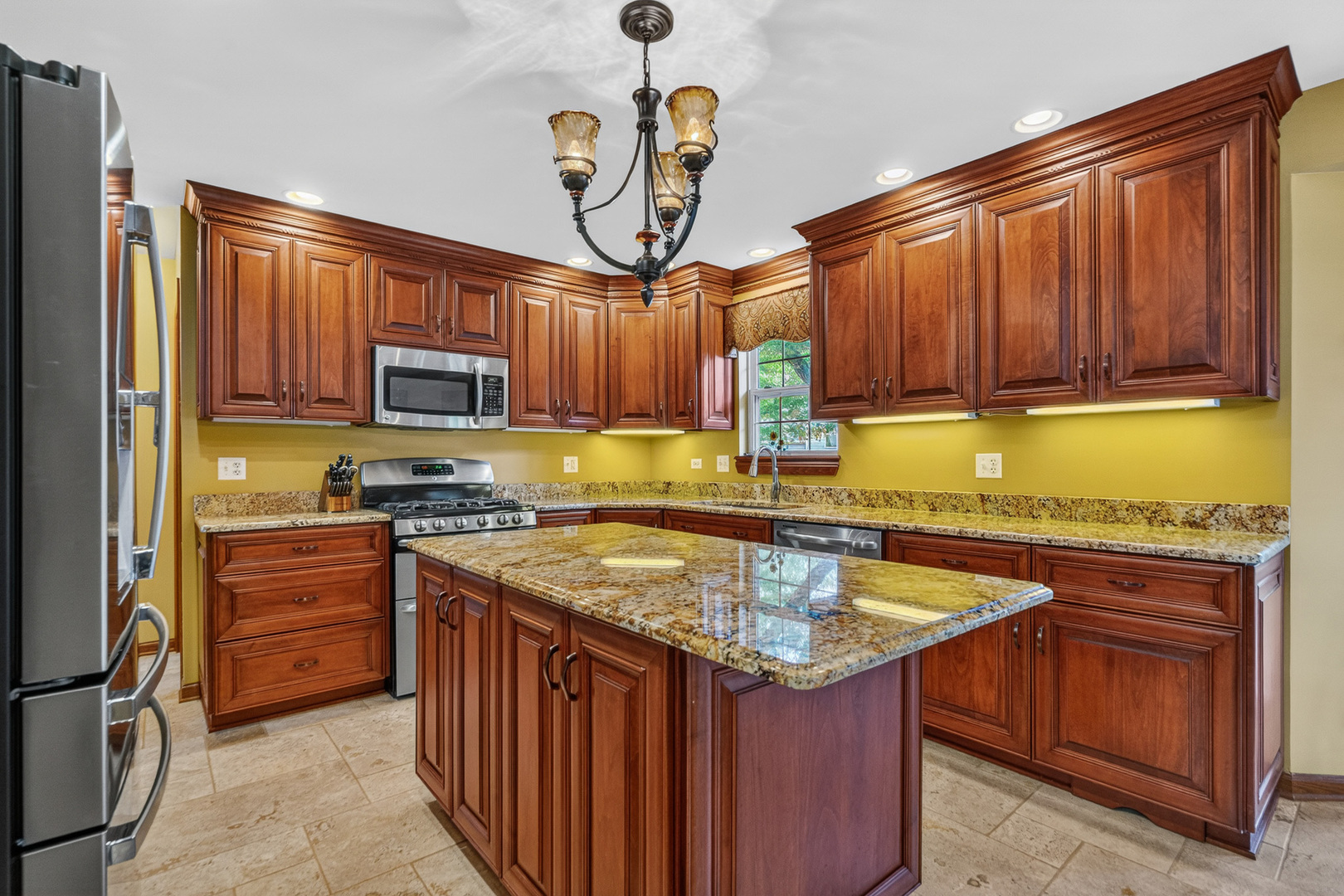 5205 Brookshire Estates Drive, Plainfield, IL 60586